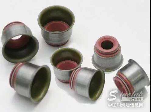 機油損耗快，如何快速判斷氣門油封是否漏油