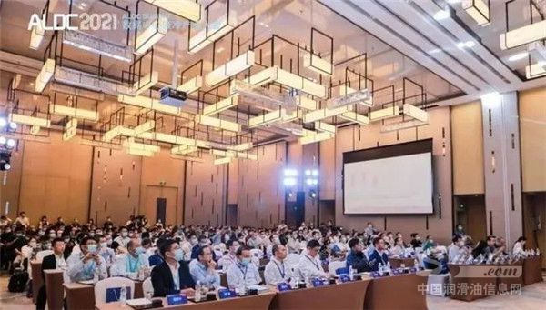 低能耗浸沒(méi)式冷卻液研發(fā)者——殼牌出席2021